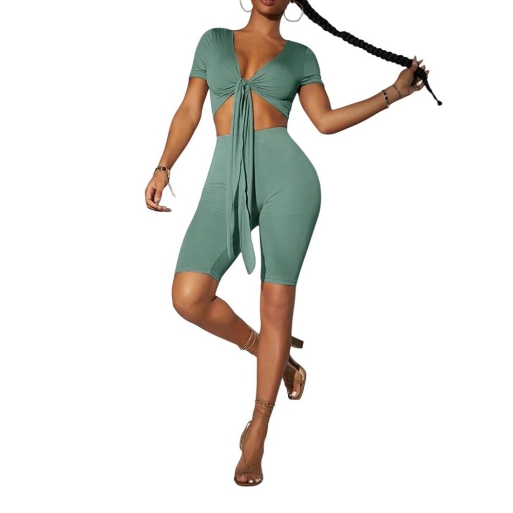 Green Two-Piece Lounge Set Tie-Front Top Shorts Large Sexy Stretch Bodycon‎ Cute